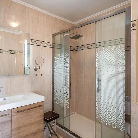 Le Hoc By Interhome Appartement Deauville