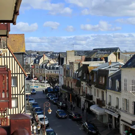 Appartement Le Hoc By Interhome Deauville